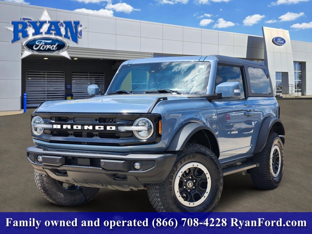 2023 Ford Bronco 2-Door Outer Banks