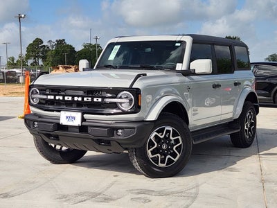 2026 Ford Bronco Outer Banks®