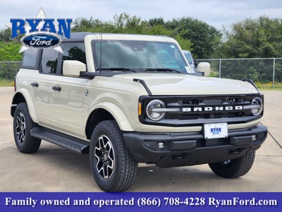 2026 Ford Bronco Outer Banks