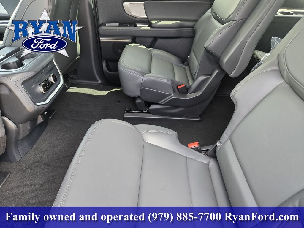 2027 Ford Expedition Max Base