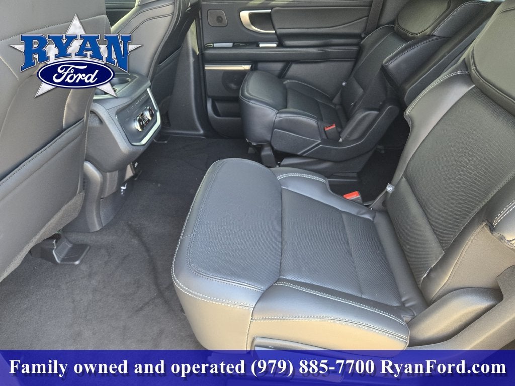2027 Ford Expedition Max MAX Platinum