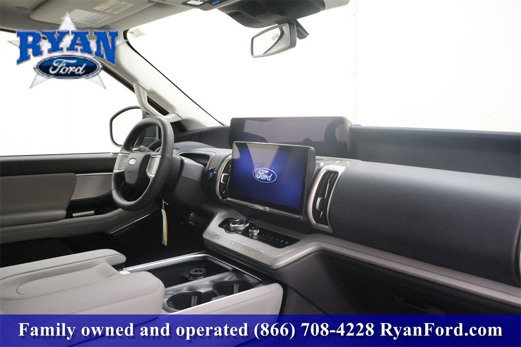 2026 Ford Expedition Active