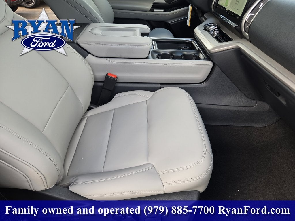 2027 Ford Expedition Active