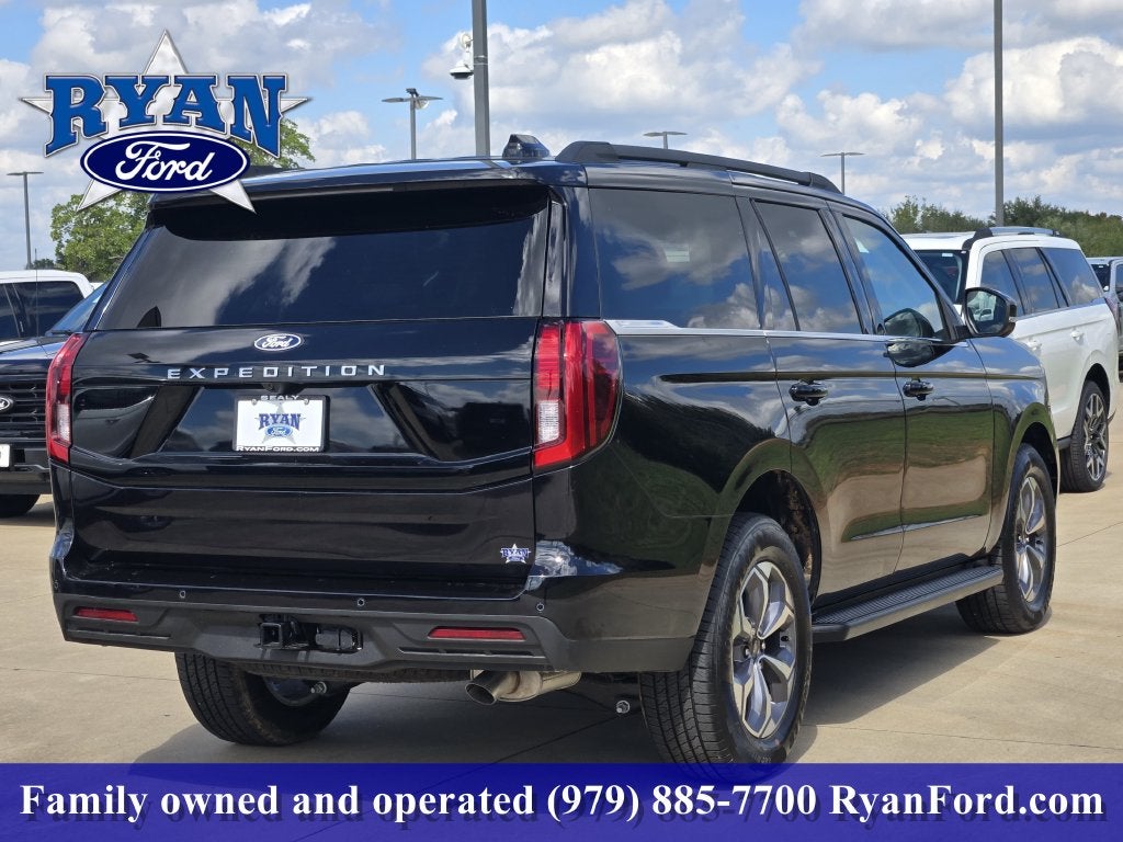 2027 Ford Expedition Active