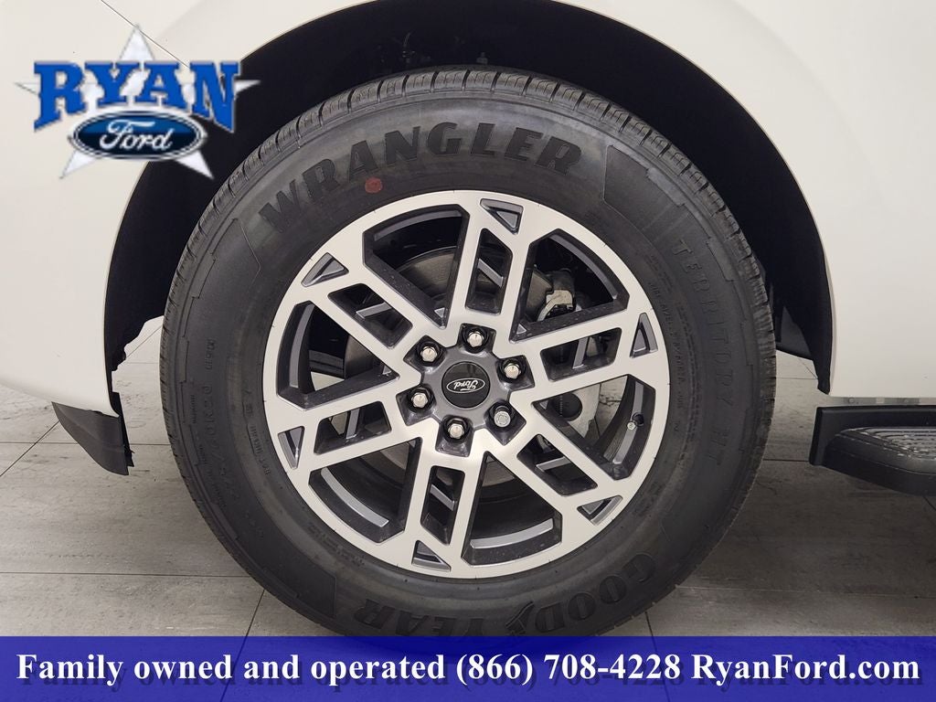 2026 Ford Expedition Active