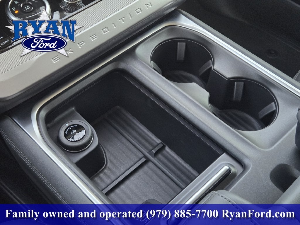 2027 Ford Expedition Active