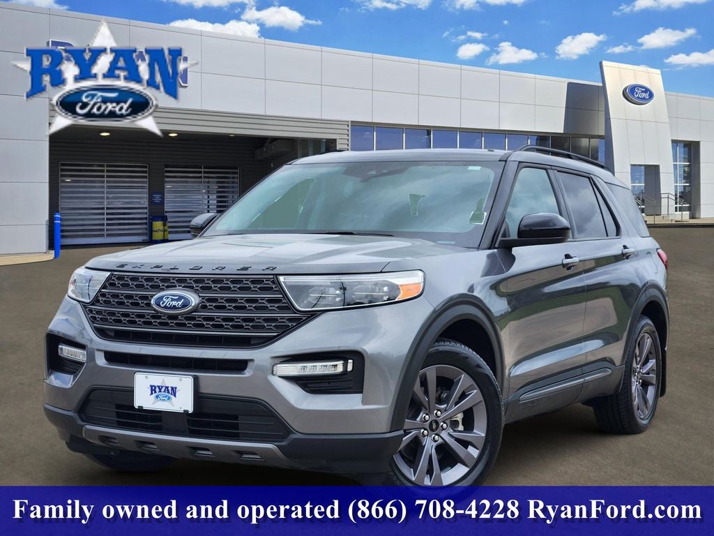 2022 Ford Explorer XLT RWD's photo