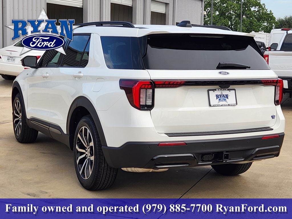 2026 Ford Explorer Base