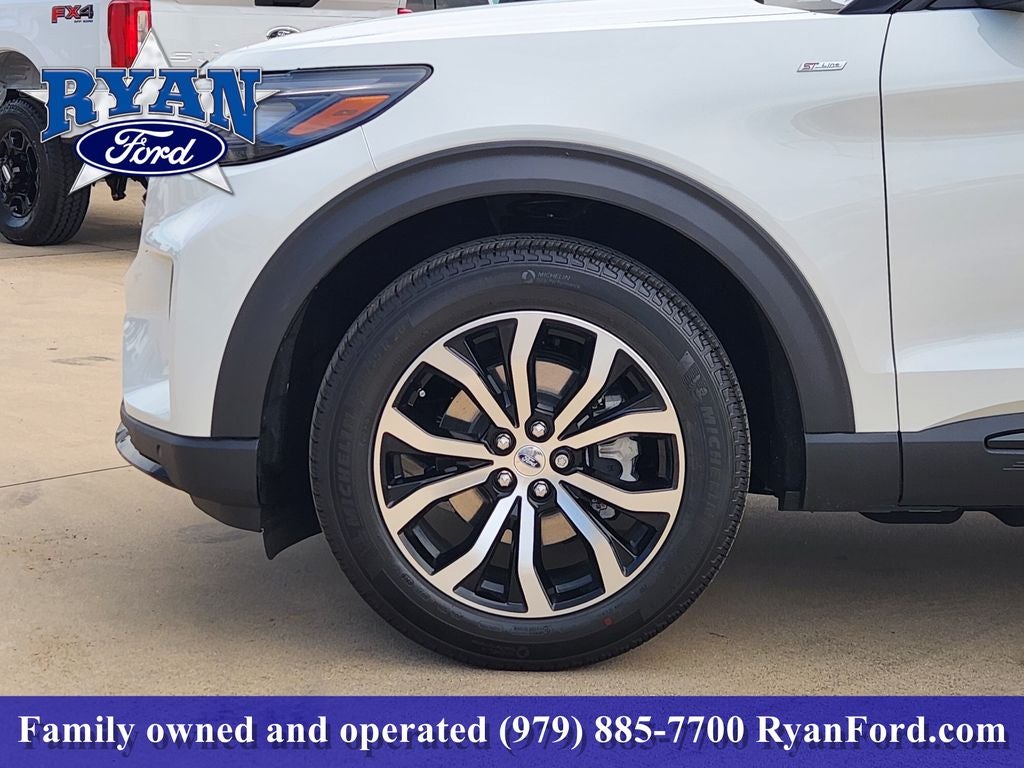 2026 Ford Explorer Base