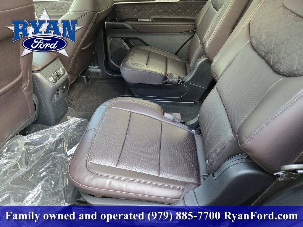 2027 Ford Explorer Platinum™