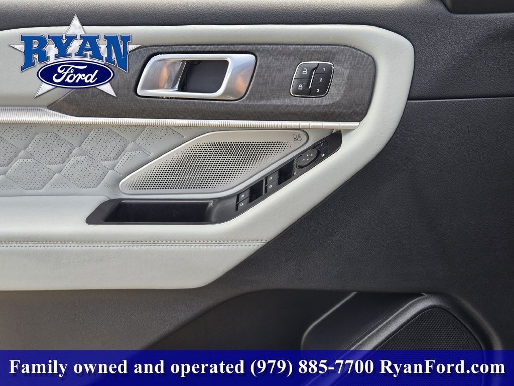 2027 Ford Explorer Platinum™