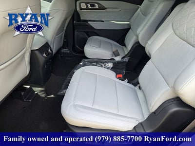 2027 Ford Explorer Platinum™