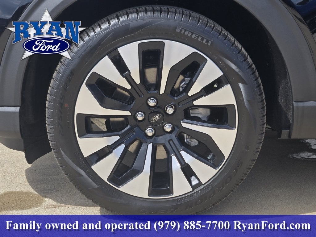 2027 Ford Explorer Platinum™