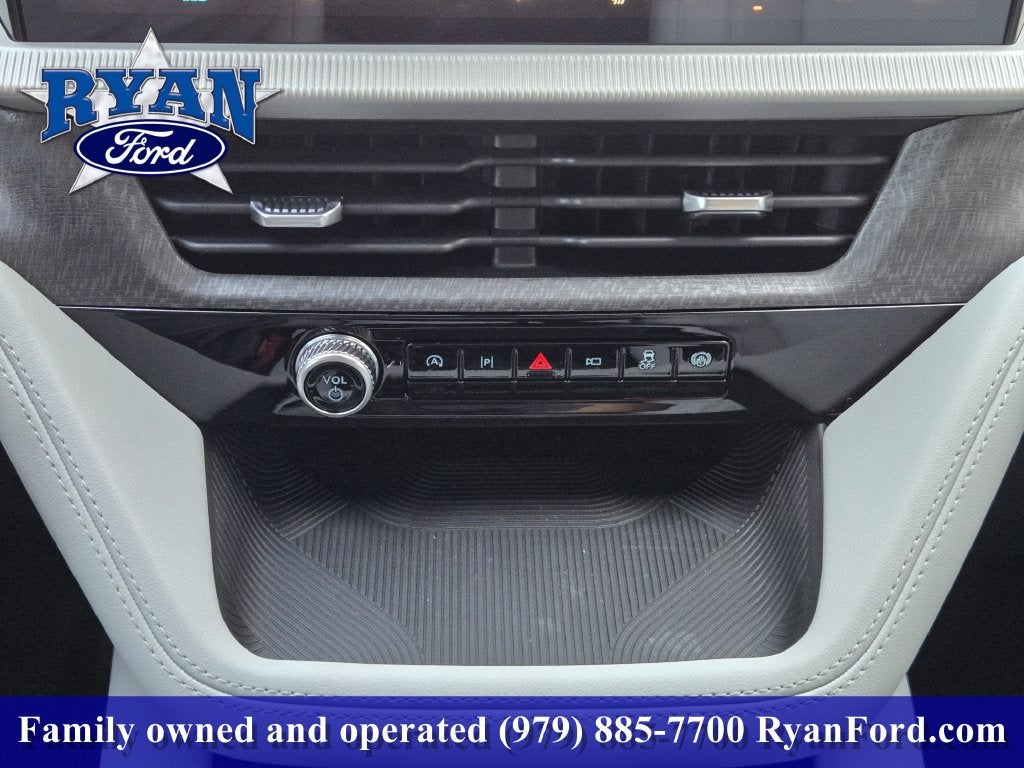 2027 Ford Explorer Platinum™