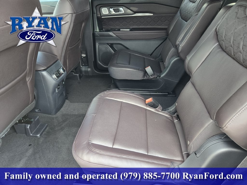 2027 Ford Explorer Platinum™