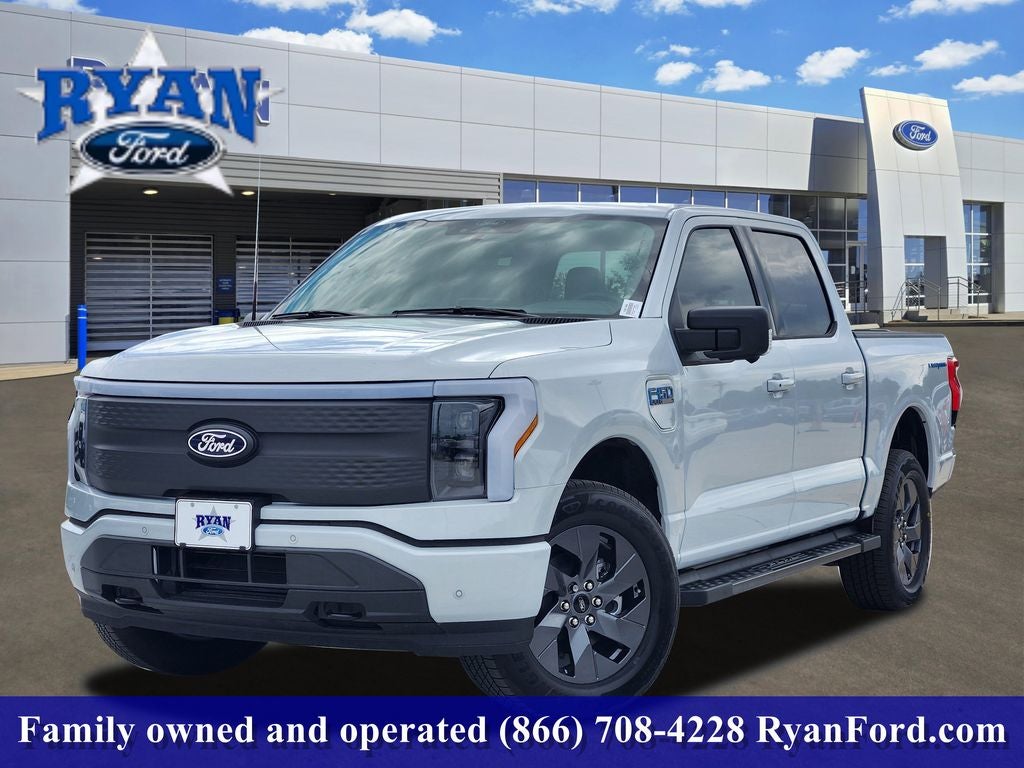 2025 Ford F-150 Lightning Flash