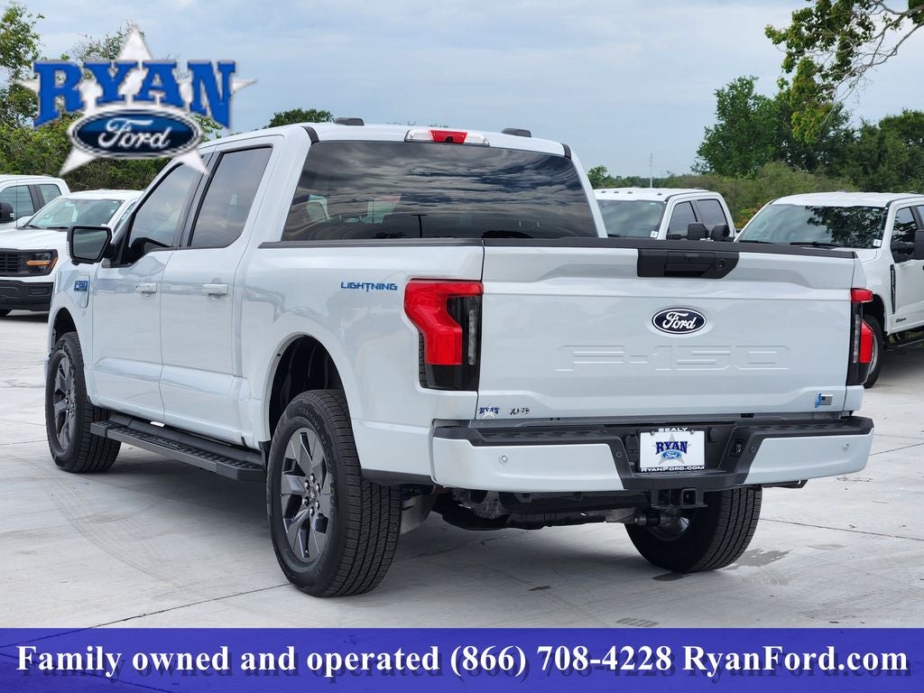 2025 Ford F-150 Lightning Flash
