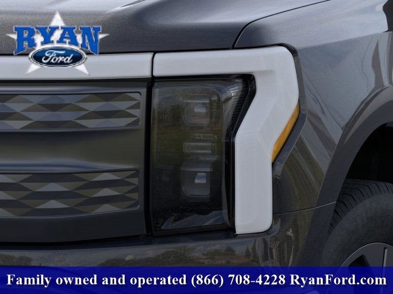 2025 Ford F-150 Lightning Lariat