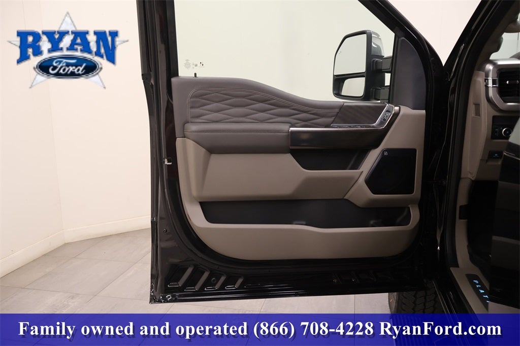 2025 Ford F-250SD Platinum