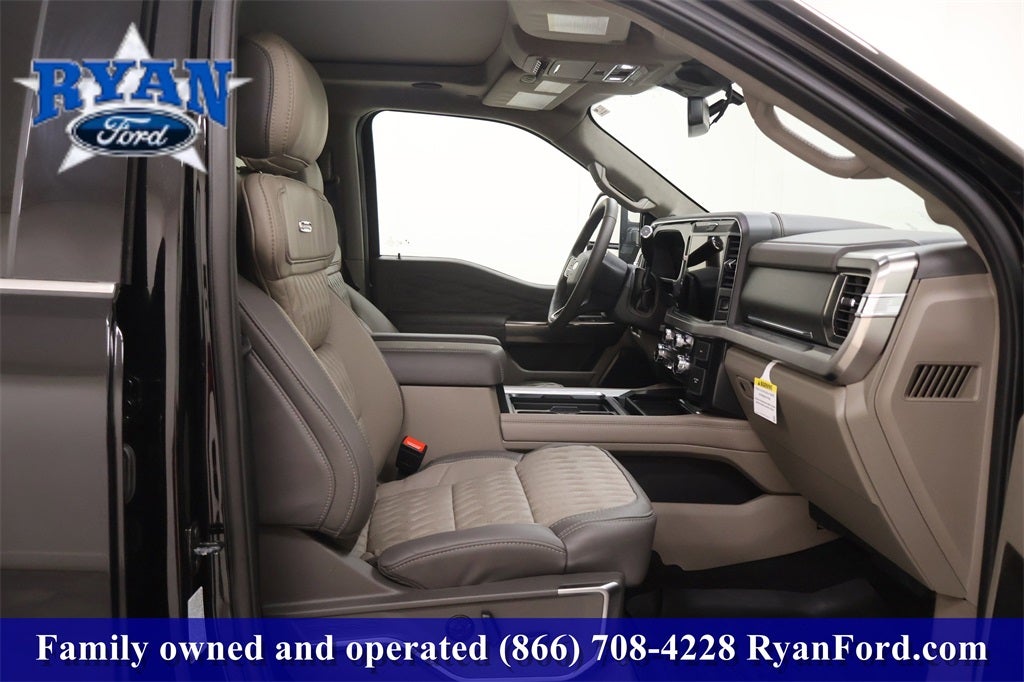 2025 Ford F-250SD Platinum