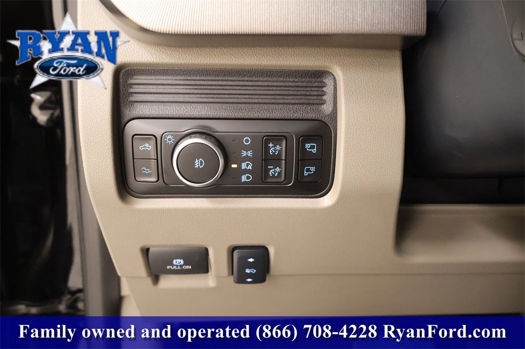 2025 Ford F-250SD Platinum