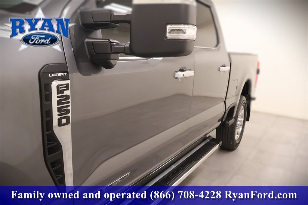 2023 Ford F-250SD Lariat