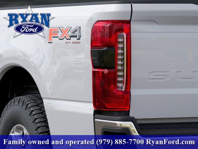 2027 Ford F-350SD F-350® XLT