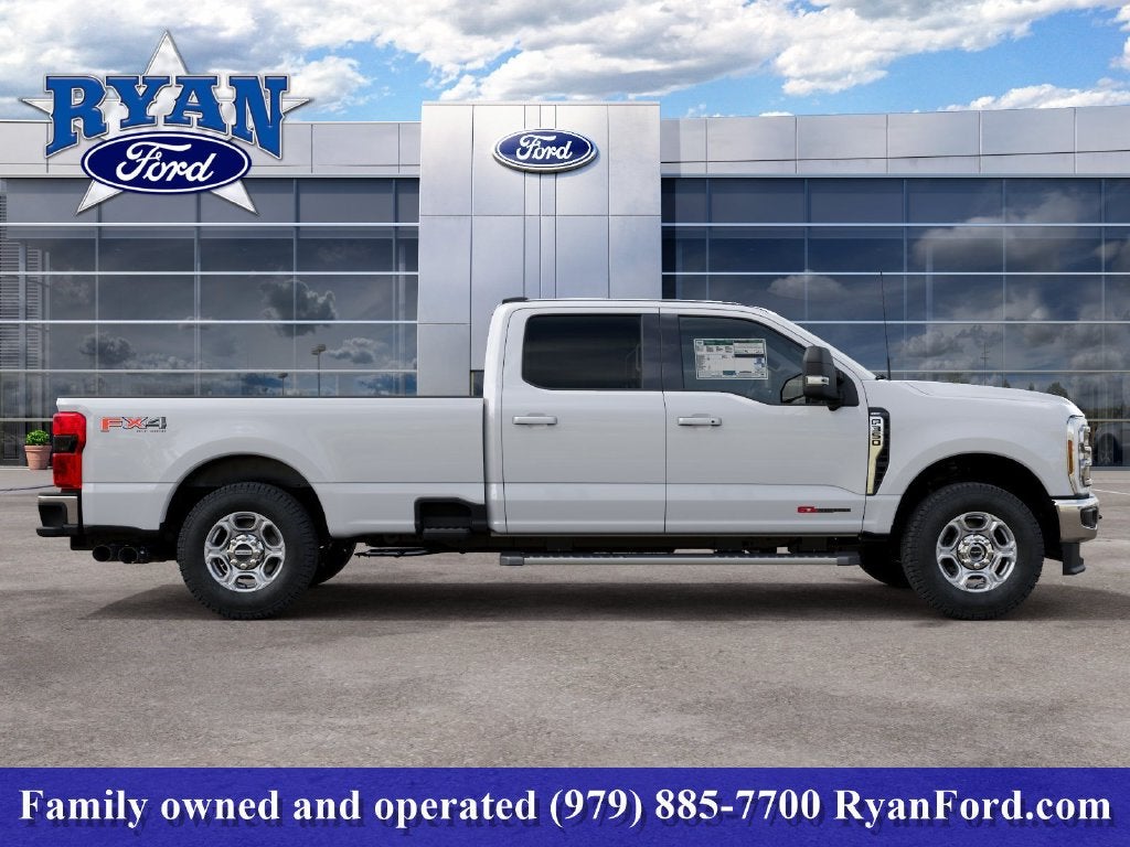 2027 Ford F-350SD F-350® XLT