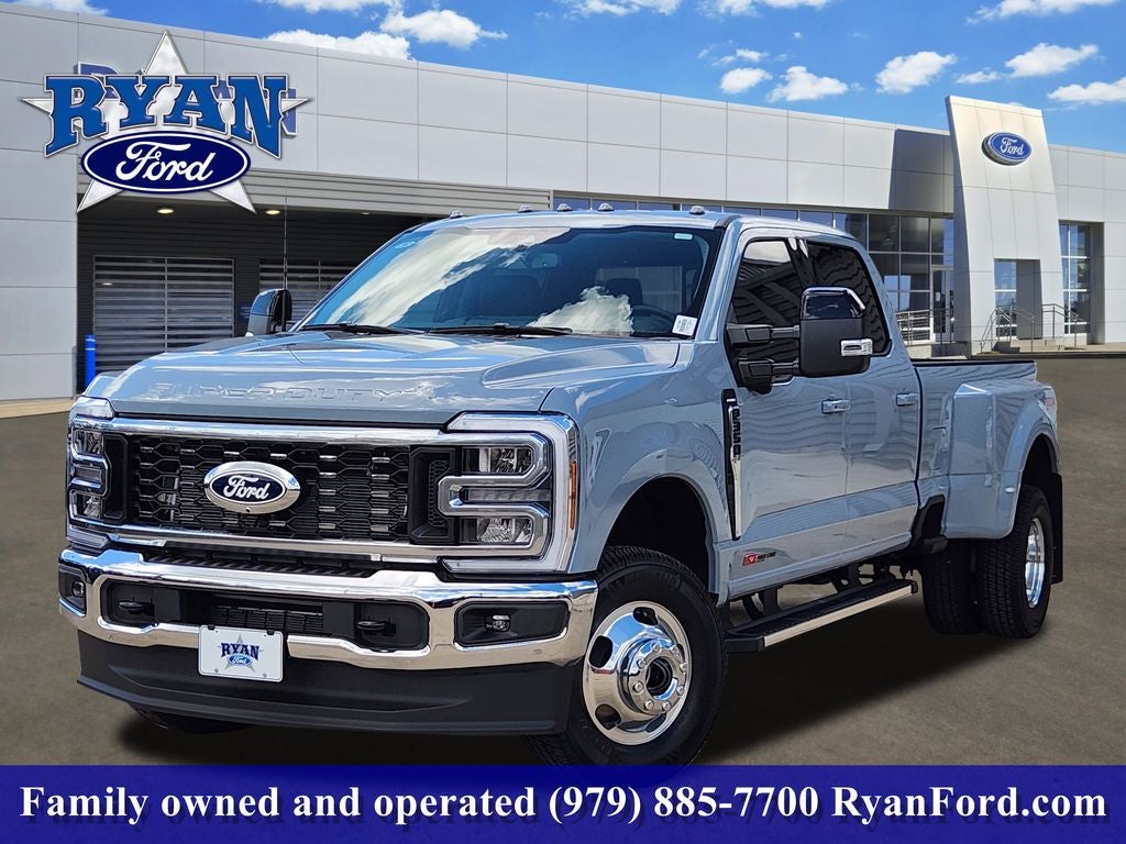 2027 Ford F-350SD F-350® Lariat®