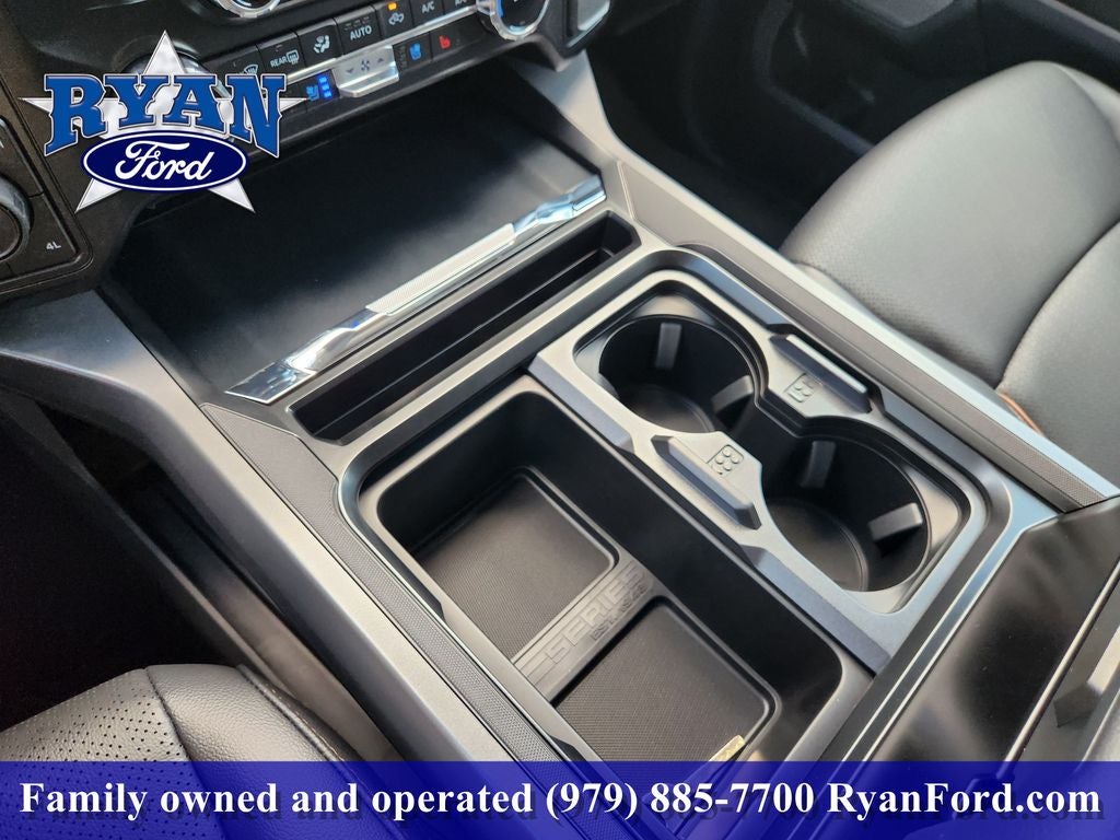 2027 Ford F-350SD F-350® Lariat®