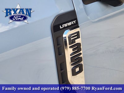 2027 Ford F-350SD F-350® Lariat®