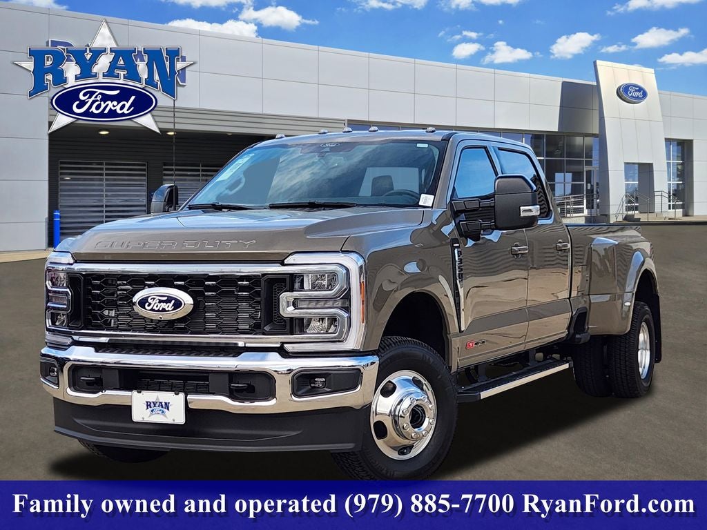 2027 Ford F-350SD F-350® Lariat®