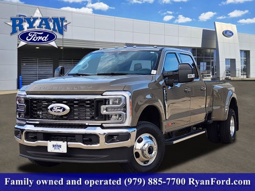 2027 Ford F-350SD F-350® Lariat®
