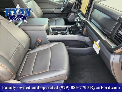 2027 Ford F-350SD F-350® Lariat®