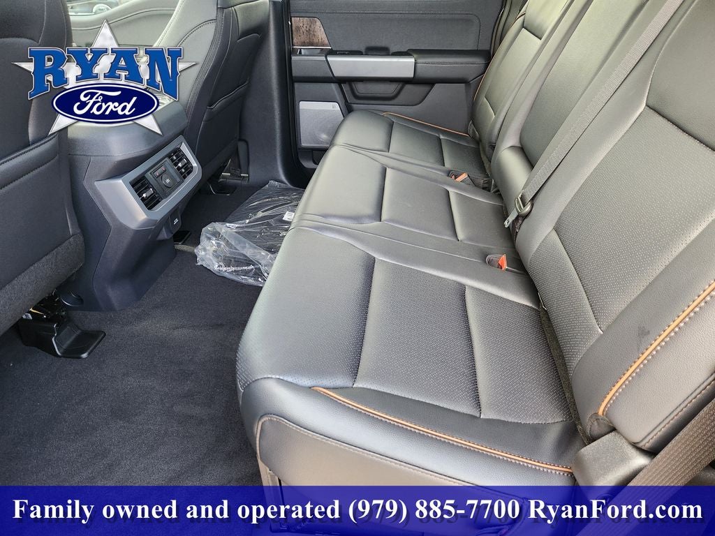 2027 Ford F-350SD F-350® Lariat®