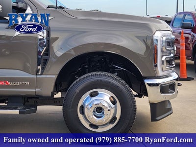 2027 Ford F-350SD F-350® Lariat®
