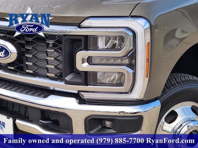 2027 Ford F-350SD F-350® Lariat®