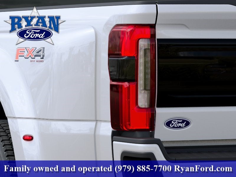 2027 Ford F-450SD F-450® Platinum®