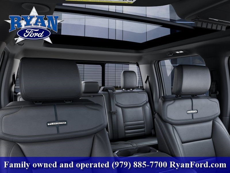 2027 Ford F-450SD F-450® Platinum®