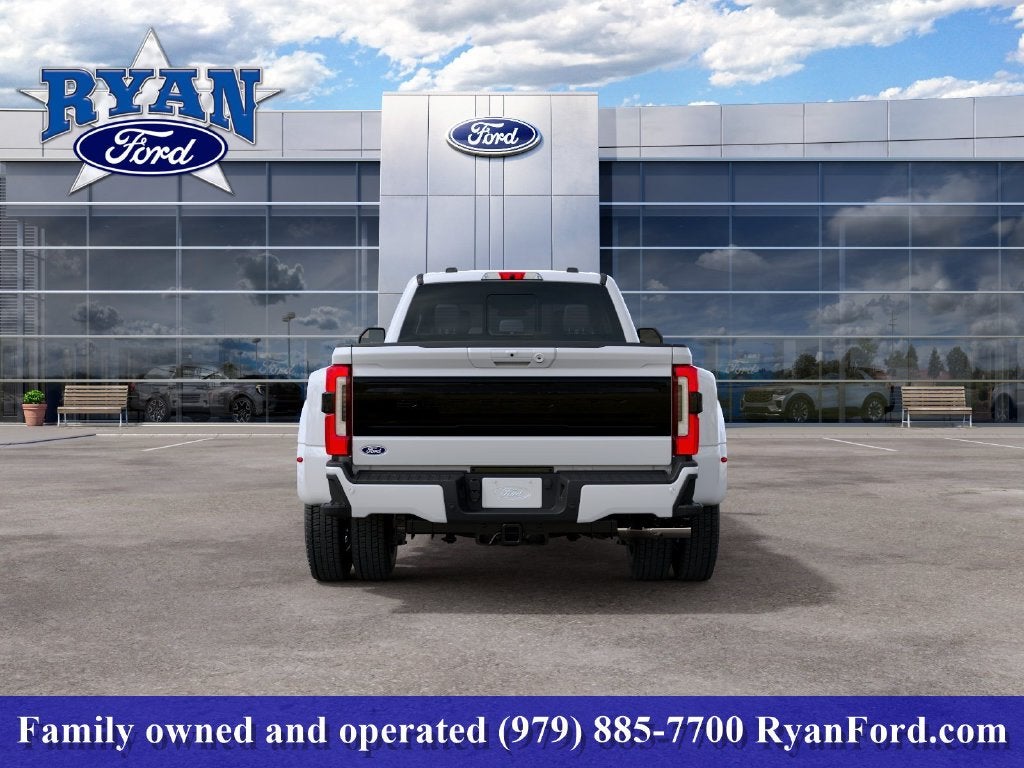 2027 Ford F-450SD F-450® Platinum®