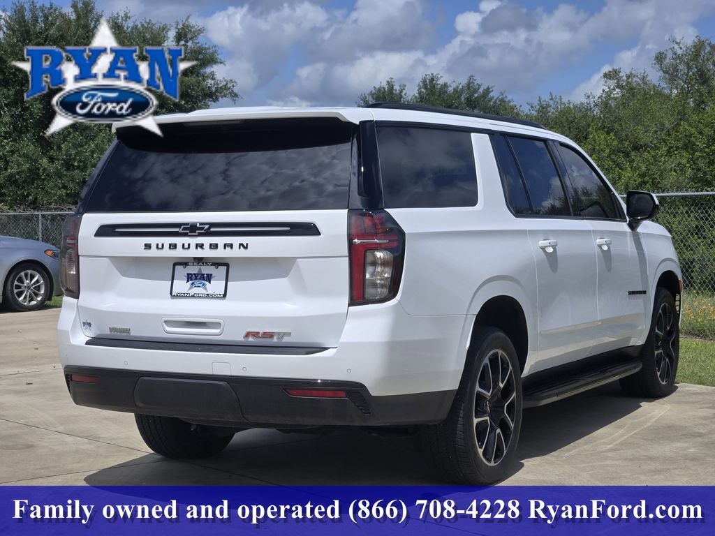 2023 Chevrolet Suburban RST