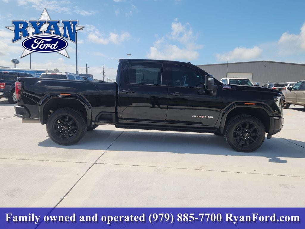 2024 GMC Sierra 2500HD AT4