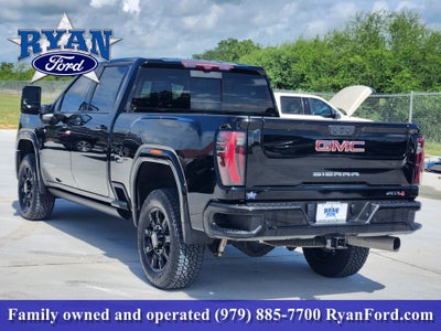 2024 GMC Sierra 2500HD AT4