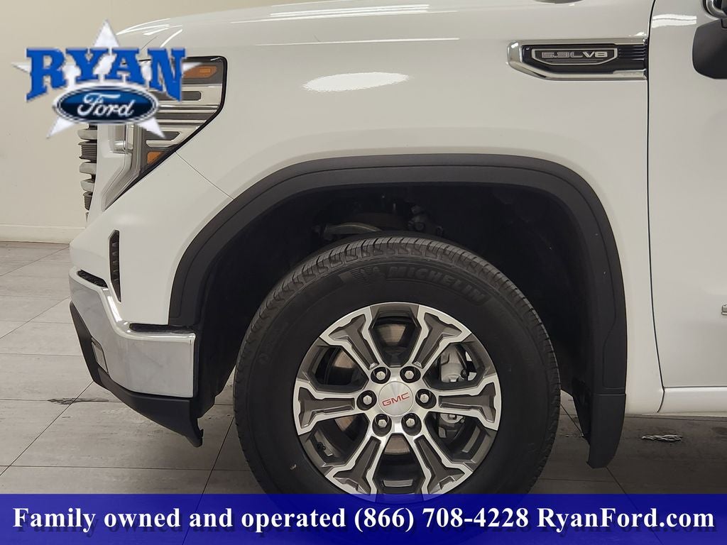 2025 GMC Sierra 1500 SLT