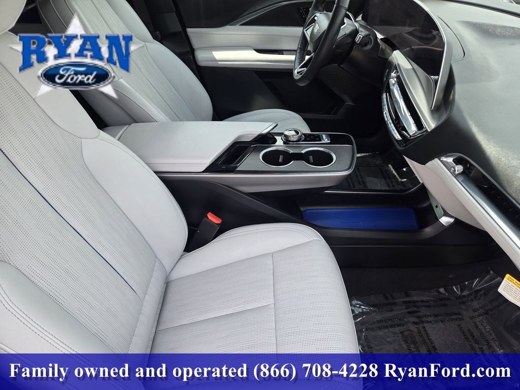 2024 Cadillac LYRIQ Luxury