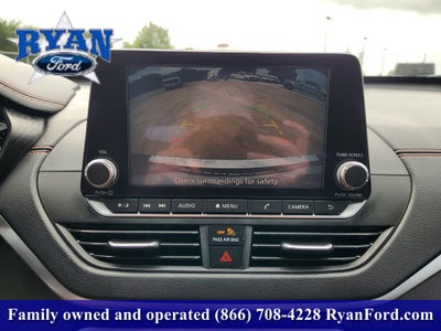 2022 Nissan Altima 2.5 SR