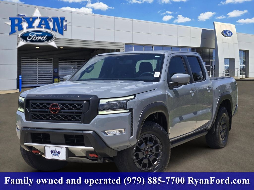 2023 Nissan Frontier PRO-4X Crew Cab 4X4's photo