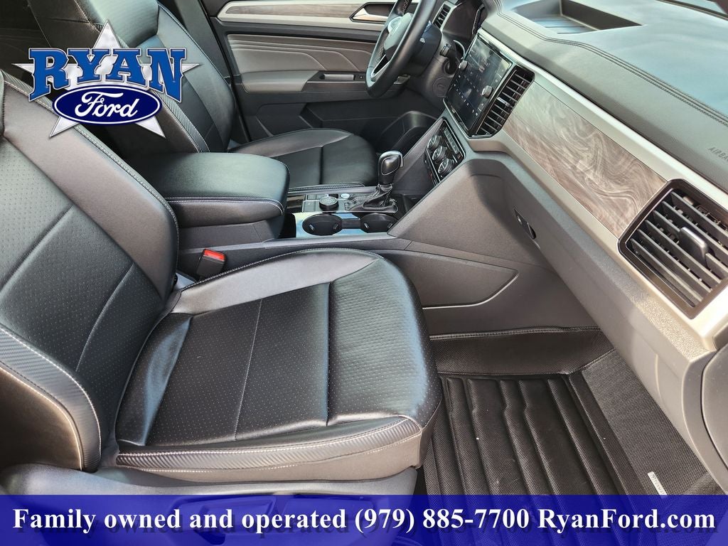 2022 Volkswagen Atlas Cross Sport 2.0T SE w/ Technology