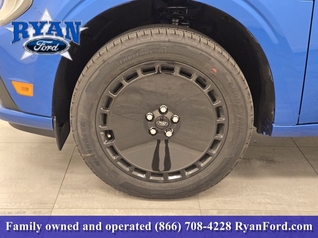 2026 Ford Maverick Lobo Standard