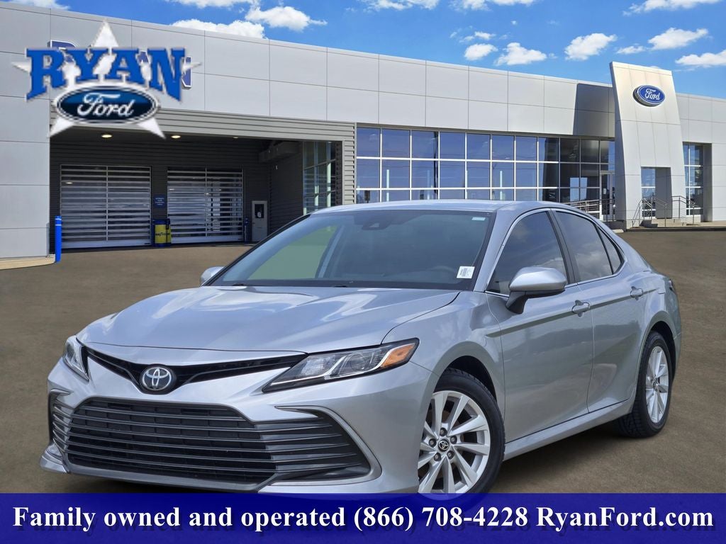 2024 Toyota Camry LE